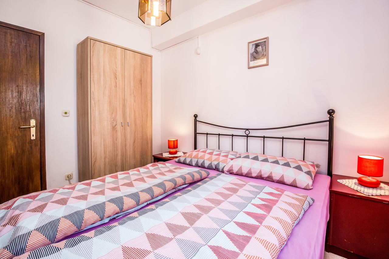 Ližnjan Apartment Carolina מראה חיצוני תמונה